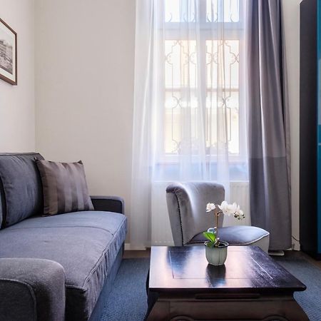 Andrassy Garden Apartment In Center บูดาเปสต์ ภายนอก รูปภาพ
