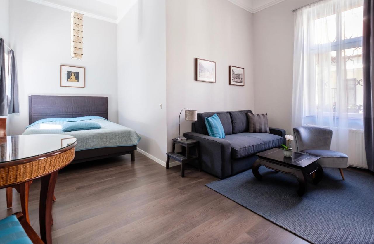 Andrassy Garden Apartment In Center บูดาเปสต์ ภายนอก รูปภาพ